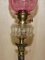 Lámparas de aceite victorianas con pilares corintios con acabado de mármol y vidrio rubí original. Juego de 2, Imagen 4