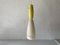 Lámpara colgante estilo Vistosi italiana grande de vidrio amarillo y blanco, años 60, Imagen 1