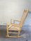Sedia a dondolo J16 di Hans Wegner per Fredericia, Immagine 4