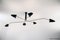 Lámpara de techo giratoria de 6 brazos en blanco y negro de Serge Mouille, Imagen 4