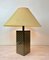 Lámpara de mesa vintage con base cúbica en negro y dorado, Imagen 6