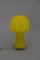 Lámpara de mesa Mid-Century de vidrio amarillo, años 70, Imagen 2