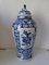 Grand Chinese Vase in Blau und Weiß 1