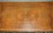 Table Basse Extensible Vintage en Loupe de Noyer de Bevan Funnell 13