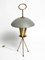 Große italienische Mid-Century Dreibein Tischlampe aus Messing und Metallschirm 17