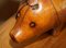 Reposapiés en forma de cerdo de cuero marrón estilo Omersa de Liberty London, Imagen 7