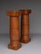 Vintage Säulen aus geschnitztem Eibenholz, 2er Set 16