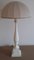 Lámpara de mesa vintage con columna de madera lacada en blanco crema, años 70, Imagen 1