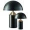 Lámparas de mesa Atollo medianas y pequeñas de bronce de Vico Magistretti para Oluce. Juego de 2, Imagen 5