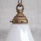 Lámpara colgante Mid-Century de vidrio opalino y latón, Imagen 5