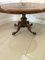 Antiker viktorianischer ovaler Tisch aus Wurzel- & Nussholz mit Intarsien 11