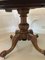 Antiker viktorianischer ovaler Tisch aus Wurzel- & Nussholz mit Intarsien 13