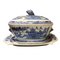 Antique Chinese Yongzheng Qianlong Porcelain Soup Tureen Set, 18th-Century, Set of 3 1