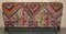 Sofá de tres plazas Kilim vintage tapizado de George Smith, Imagen 19