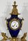 Reloj y jarrones estilo Luis XVI de bronce dorado. Juego de 3, Imagen 5