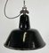 Industrielle schwarz emaillierte Fabrik-Deckenlampe mit Gusseisenplatte, 1950er 3