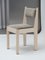 01 Stuhl aus Eschenholz mit braunem Bezug und Details aus Bronze von barh.design 8