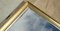Espejo de pared con marco de pino de madera dorada y placa de vidrio con borde biselado, Imagen 4