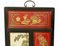 Placas Qianlong chinas de porcelana con pantallas de madera. Juego de 2, Imagen 3