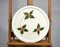 Piatto in ceramica bianca con bordi verdi e decorazione Agrifoglio di Bozzi Appignano, anni '90, Immagine 2