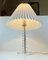 Lámpara de mesa estilo Art Déco de vidrio acrílico retorcido y latón, años 50, Imagen 2