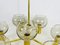 Lámpara de araña sueca Mid-Century moderna de vidrio y latón, años 60, Imagen 8