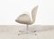 Poltrona Swan in pelle di Arne Jacobsen per Fritz Hansen, inizio XXI secolo, Immagine 4