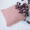 Coussin Textures en Crochet Fait Main Rose par Com Raiz 2