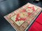 Anatolischer Vintage Ousha Teppich in Rot & Grün 4