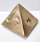 Postmoderne dekorative Pyramide aus Bronze im Stil von Arnaldo Pomodoro, Italien, 1970er 3