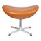 Poggiapiedi Egg in pelle color cognac di Arne Jacobsen, anni '90, Immagine 1