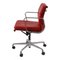 Chaise de Bureau Softpad Ea-217 en Cuir Rouge par Charles Eames pour Vitra 3