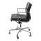 Chaise de Bureau Ea-217 en Cuir Noir par Charles Eames pour Vitra 3