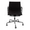 Sedia da ufficio Ea-117 in tessuto Hopsak nero di Charles Eames per Vitra, Immagine 2