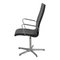 Sedia Oxford in pelle nera e metallo cromato di Arne Jacobsen, Immagine 3