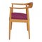 Poltrona in quercia con seduta in stoffa viola di Hans J. Wegner, anni '70, Immagine 3