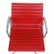 Silla EA-108 de cuero rojo de Charles Eames para Vitra, años 2000, Imagen 5