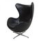 Chaise Egg en Cuir Noir par Arne Jacobsen pour Fritz Hansen 4