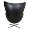 Chaise Egg en Cuir Noir par Arne Jacobsen pour Fritz Hansen 6