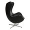 Egg Chair in Black Aniline Leather by Arne Jacobsen for Fritz Hansen, Image 2
