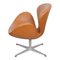 Swan Chair aus cognacfarbenem Leder von Arne Jacobsen für Fritz Hansen 3