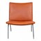 AP-40 Airport Chair aus patiniertem cognacfarbenem Anilinleder von Hans J. Wegner 1