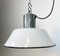 Industrielle weiße industrielle Emaille Lampe mit Aluminiumguss von Eow, 1950er 7