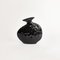 Vase Plat Noir Brillant par Theresa Marx 3