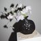 Vase Plat Noir Brillant par Theresa Marx 13