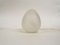 Lampada da tavolo a forma di uovo in vetro bianco, anni '70, Immagine 2