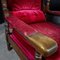 Antiker Armlehnstuhl mit rotem Bezug & Eichenholz 10