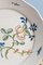 Piatto in ceramica di Faience con fiori di La Rochelle, Francia, XVIII secolo, Immagine 2