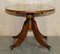 Tavolino da caffè vintage ovale in legno di tasso con ruote di Bevan Funnell, Immagine 15