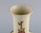 Vase en Porcelaine Crème avec Fleurs Peintes à la Main de Zsolnay 5